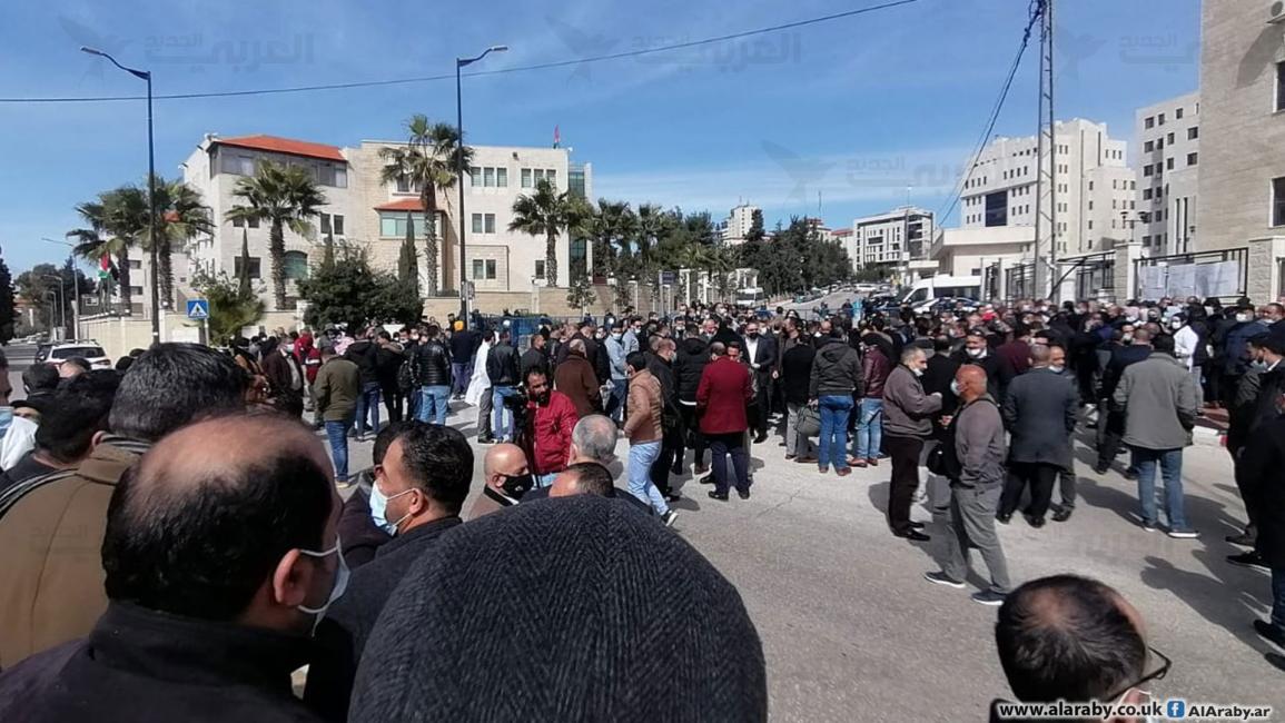 اعتصام أطباء فلسطينيين/ العربي الجديد