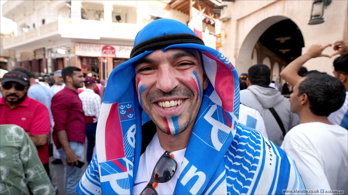 أجواء سوق واقف قبل مباراة نهائي كأس العالم في قطر (حسين بيضون/العربي الجديد)