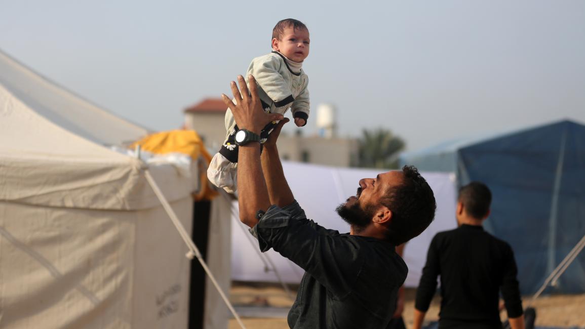 فرح كبير بالغد وسط الحرب (مجدي فتحي/ Getty)