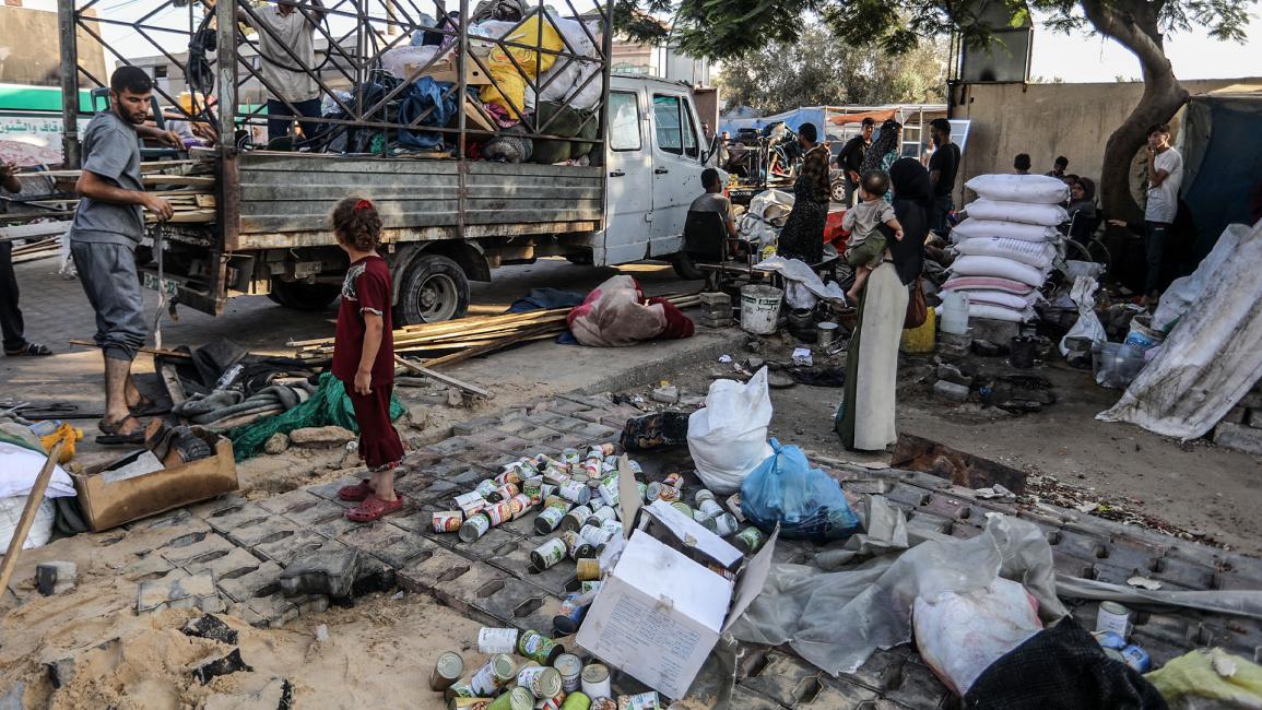 التهجير القسري من دير البلح يعيد سؤالاً لا إجابة عنه: وين نروح؟