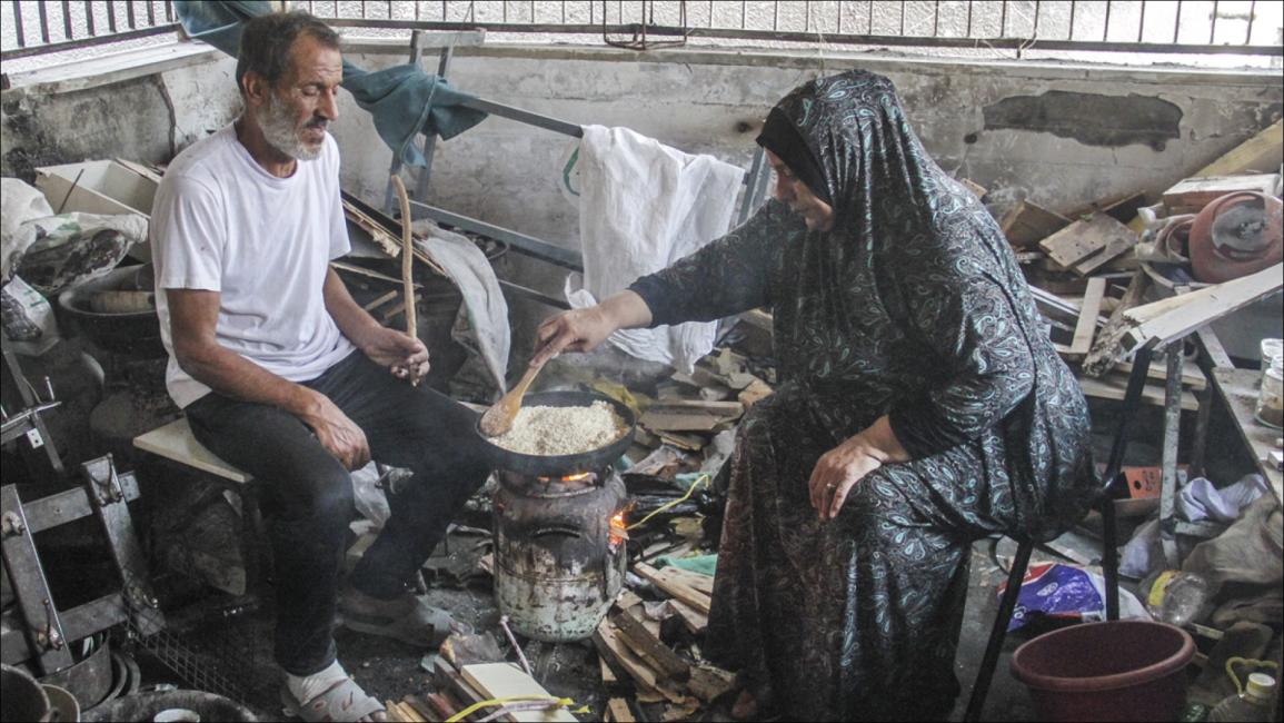 يوم في حياة عائلة فلسطينية وسط ظروف حرب غزة القاسية