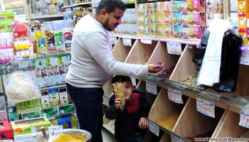 يخفف بائعو أعشاب أوجاع بعض الجزائريين (العربي الجديد)