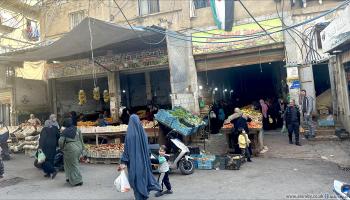 إقبال محدود على أسواق مخيم برج البراجنة (العربي الجديد)