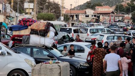 زحمة عند معبر المصنع ما بين لبنان وسورية - 28 سبتمبر 2024 (هشام حوراني/ الأناضول)